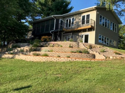 2511 Crestwood Dr, Rusk, WI 54751-4402