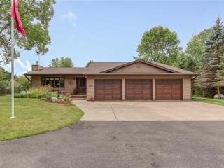 995 210th Ave, Somerset, WI 54025-7527