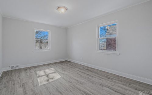 154 Midland Pl, Newark NJ  07106-3311 exterior