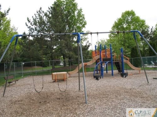 374 Bromley Pl, East Brunswick NJ  08816-5112 exterior