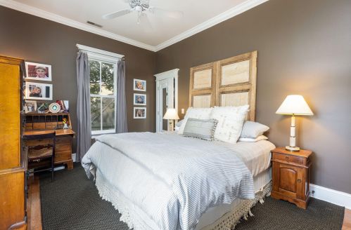 75 Sowell St, Mount Pleasant SC  29464-2660 exterior