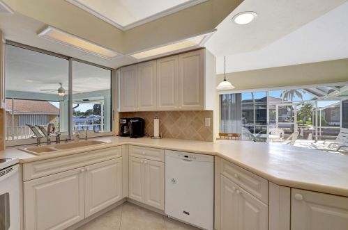625 Dorando Ct, Marco Island FL  34145-1911 exterior