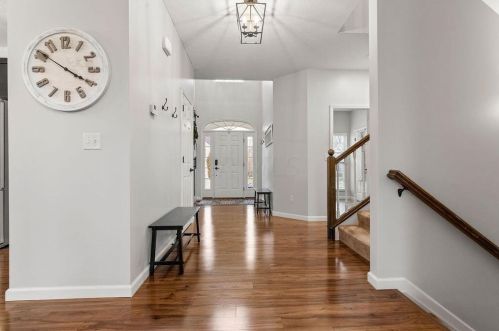 2856 Crosshurst Ct, Darbydale OH  43123-8087 exterior