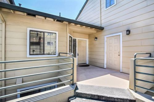 3168 Heather Ridge Dr, San Jose, CA 95136-3714