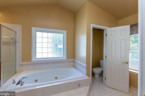 4249 Berkley Ct, Owens VA  22485-5648 exterior