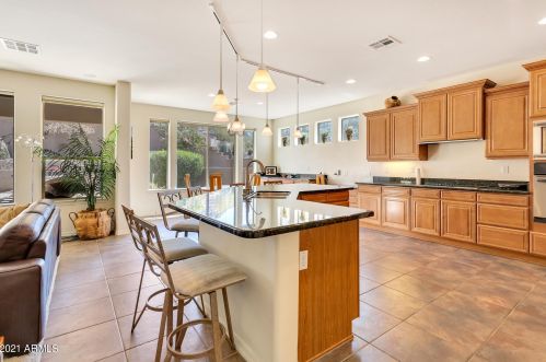 35313 26 Ave, Phoenix AZ 85086-6652 exterior