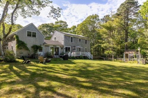 116 Snow Rd, Brewster, MA 02631-1858