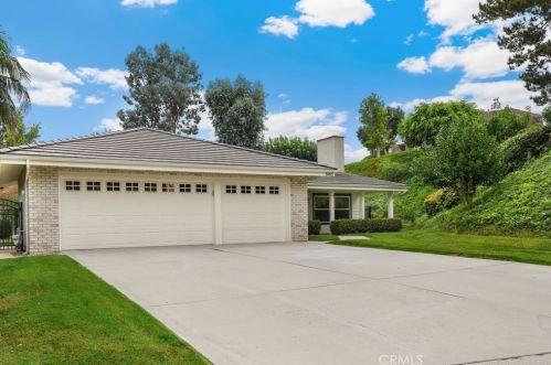 5985 Prospector Cir, Anaheim, CA 92807-4776