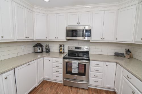 302 Keeneland Dr, Newport KY  41075-4071 exterior