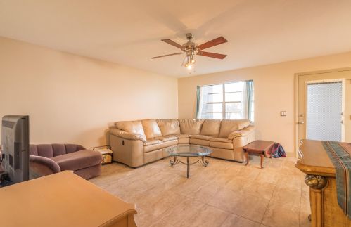 108 Flanders C, Delray Beach FL  33484-5220 exterior