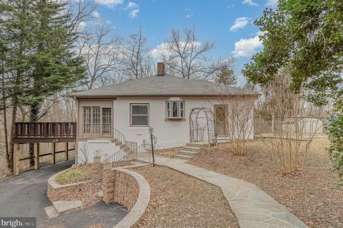 13 Shagbark Ln, Carlisle, PA 17015-9304