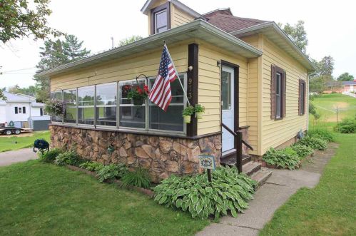 973 Park Ave, Yuba, WI 54634-4242