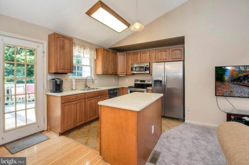 5312 Branch Rd, Fredericksburg, VA 22407-8732