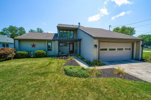 1985 Huron Dr, London, OH 43140-8768