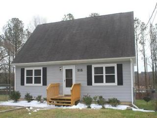 916 Club Blvd, Durham NC  27701-1102 exterior