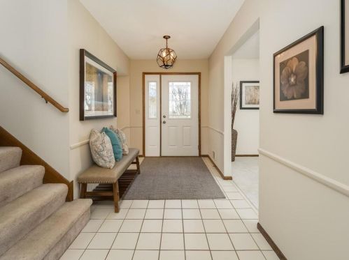 9609 Edgewood Rd, Minneapolis, MN 55438-1752
