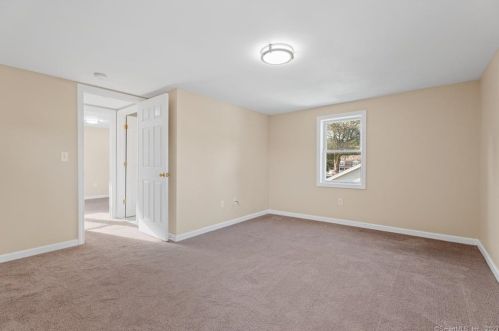 22 Roseleah Ave, Plainville CT  06062-2718 exterior