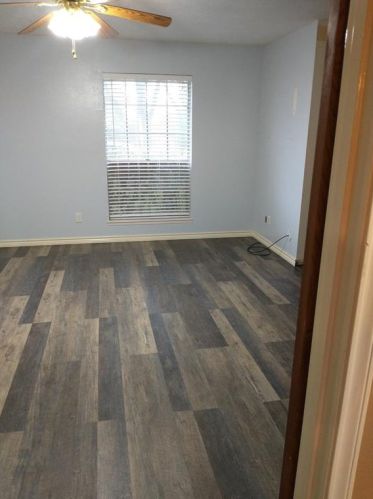 1917 28th Ave, Texas City, TX 77590-4135