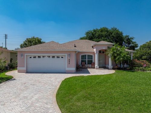 552 Petrel Cir, Lakeland, FL 33809-7664
