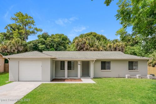 1885 Fairlane Dr, Titusville FL  32780-4689 exterior