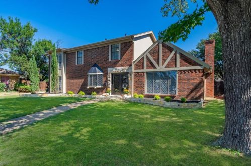 15 Highland Pl, Richardson, TX 75081-3500