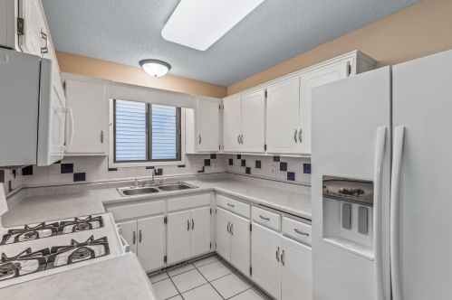 5106 148th St, Saint Paul MN 55124-6923 exterior