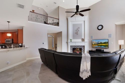 3500 Spring Mountain Dr, Plano TX  75025-4364 exterior