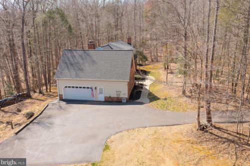 4471 Occoquan Overlook, Woodbridge VA  22192-6107 exterior