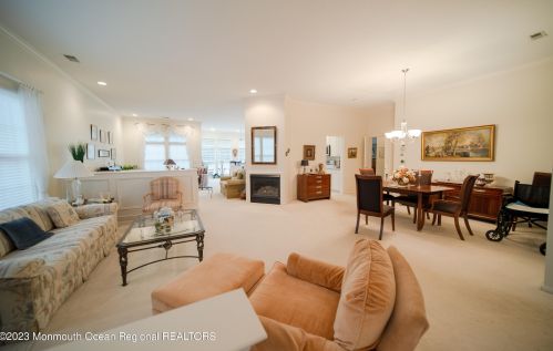 13 Goldensprings Dr, Lakewood NJ  08701-7384 exterior