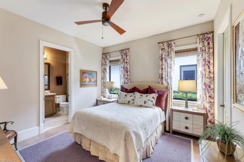 2239 Residence Cir, Naples FL 34105-3084 exterior