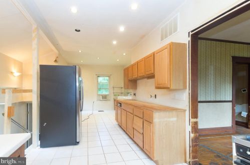 446 Main St, Lansdale PA  19446-2811 exterior