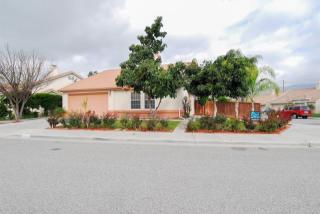 2021 Tudor Dr, San Jacinto CA  92583-6036 exterior