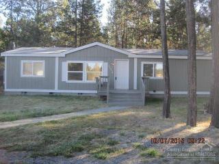 55848 Swan Rd, Bend OR  97707-2119 exterior