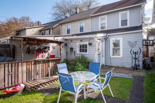 1009 Wilkes Barre St, Easton PA  18042-6381 exterior