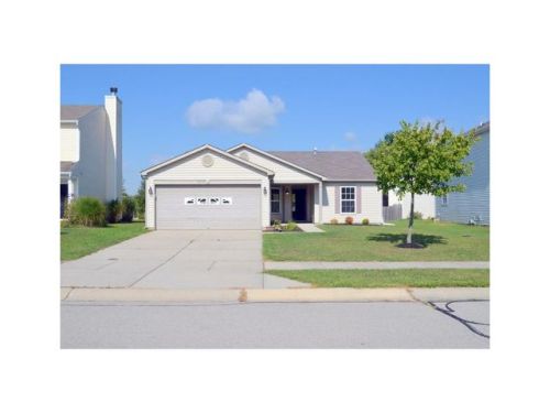 8239 Firefly Dr, Huntsville, IN 46064-9296