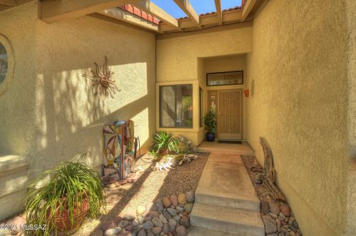 5470 Waterfield Dr, Tucson, AZ 85750-6471