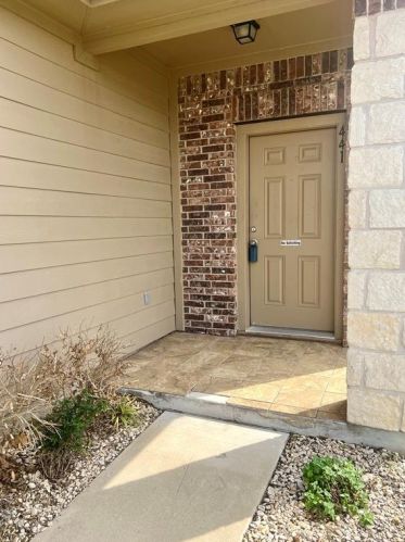 441 Moulins Ln, Georgetown TX  78626 exterior