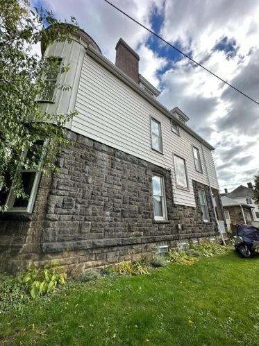 900 Main St, Monongahela PA  15063-2818 exterior