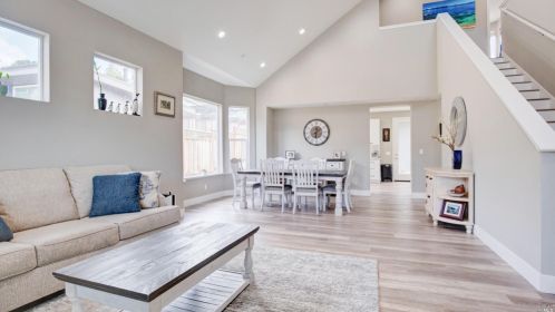 2133 Vintage Cir, Santa Rosa CA  95404-1350 exterior