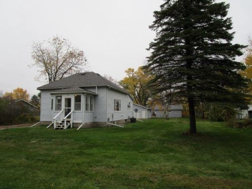 303 10th St, Cameron WI  54822-4420 exterior