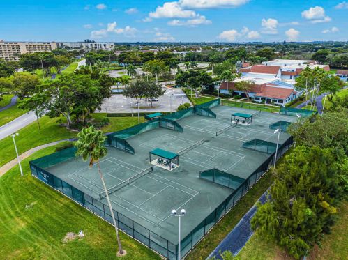 7310 Ashford Pl, Delray Beach FL  33446-2966 exterior