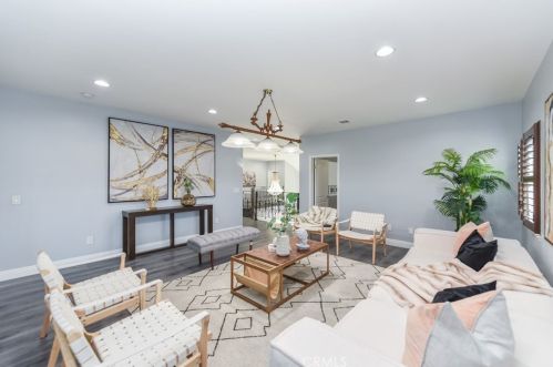 568 Avenida Esplendor, Walnut CA  91789-2684 exterior