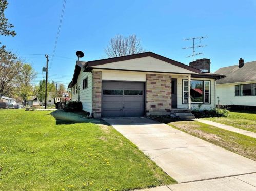 635 Main St, Prentice, WI 54556-1126