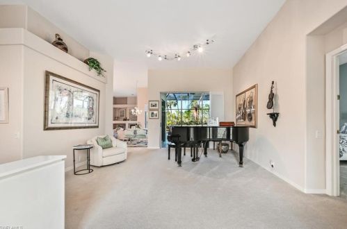 13141 Bridgeford Ave, Bonita Springs, FL 34135-3490