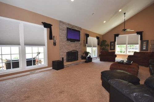 1991 Ridge Rd, Library, PA 15129-8802