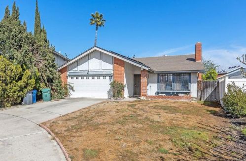 9749 Yellow Stone Pl, Santee, CA 92071-2828