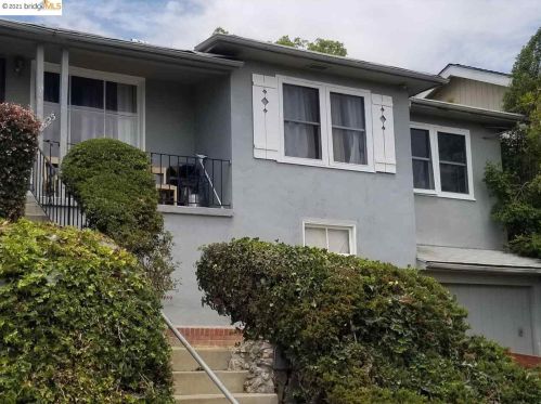 2625 99th Ave, Oakland, CA 94605-4810
