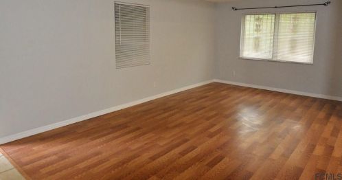 240 Keech St, Daytona Beach FL 32114-4622 exterior