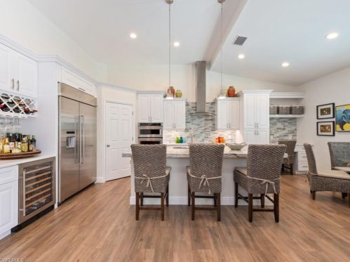 23346 Olde Meadowbrook Cir, Bonita Springs FL  34134-9114 exterior