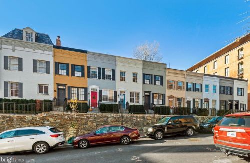 1030 31st St, Washington DC  20007-4405 exterior